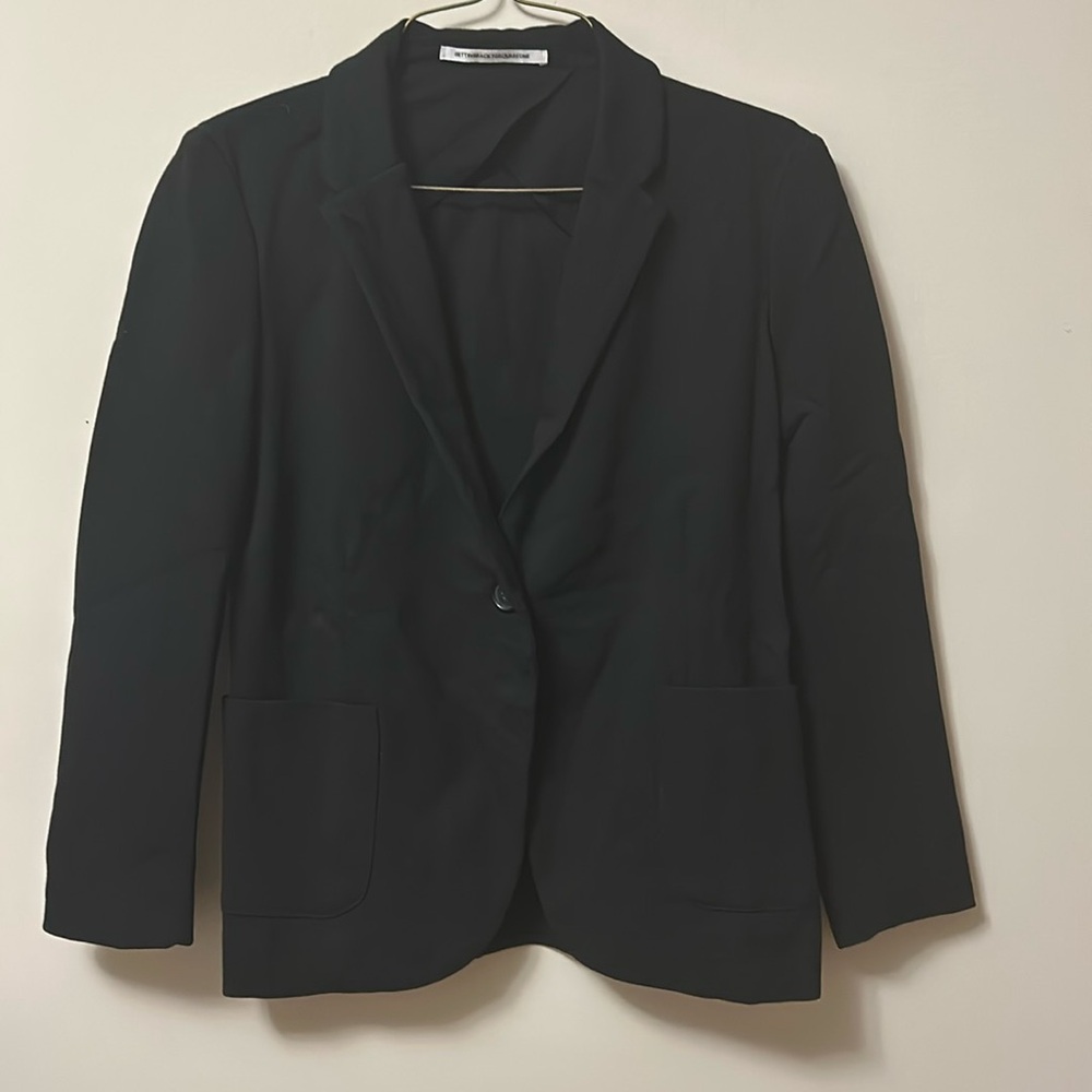 Getting back to square one single button blazer lapels pockets size S new W/tags